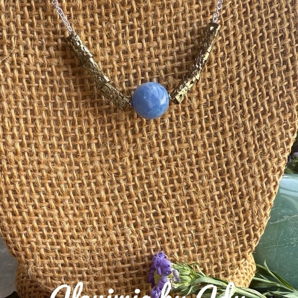 Aquamarine dainty silver and gold necklace - Picture 3 of 3